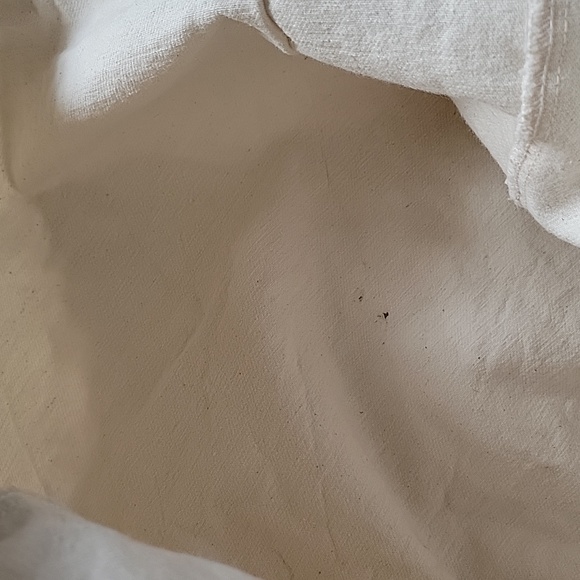 Canvas Bag 13" Deep 16"Wide.  6" Strap.  No Holes. Graphics In Great Condition. - Picture 6 of 8